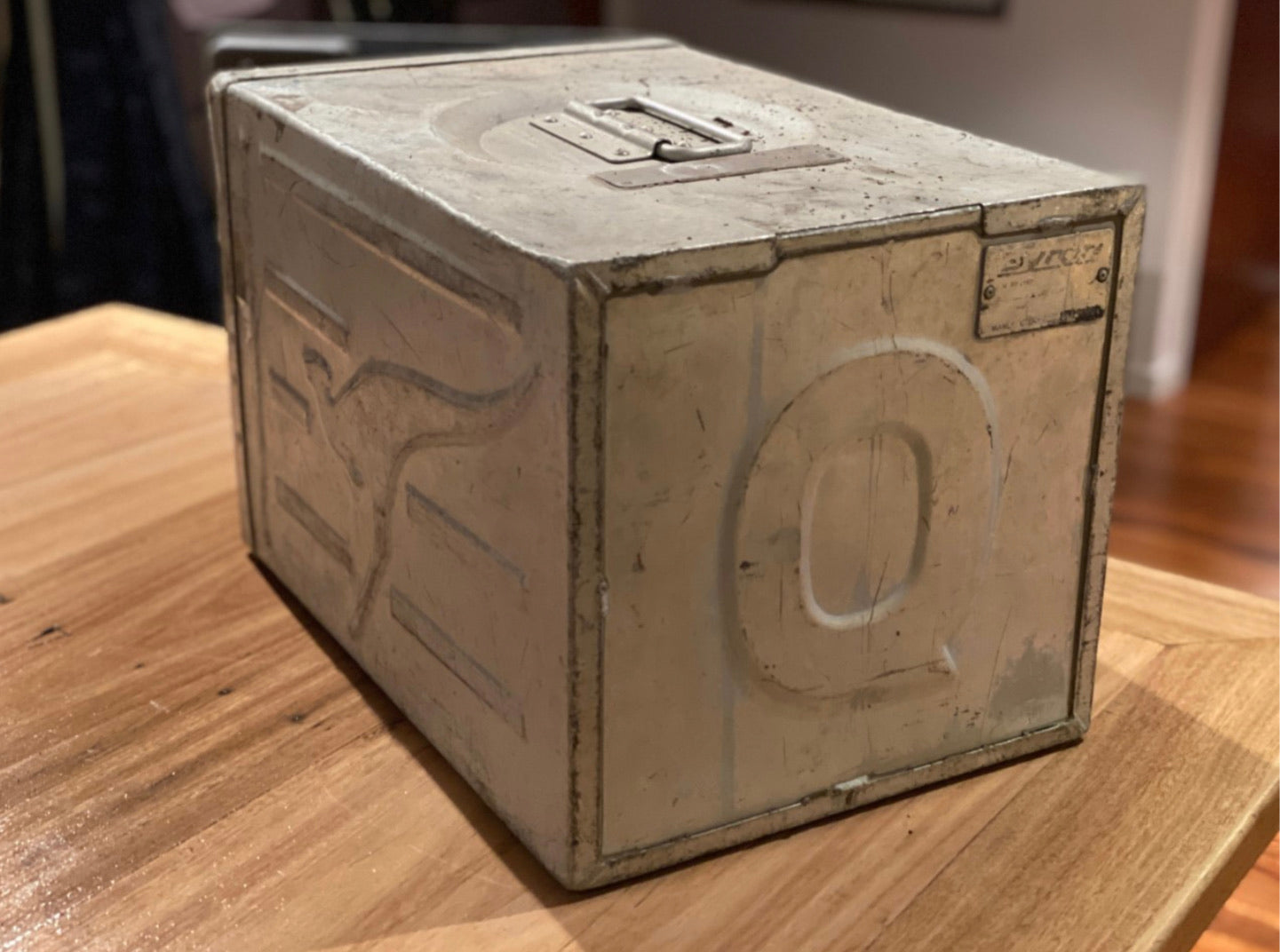 QF Boeing 747-400 Galley Storage Atlas Box